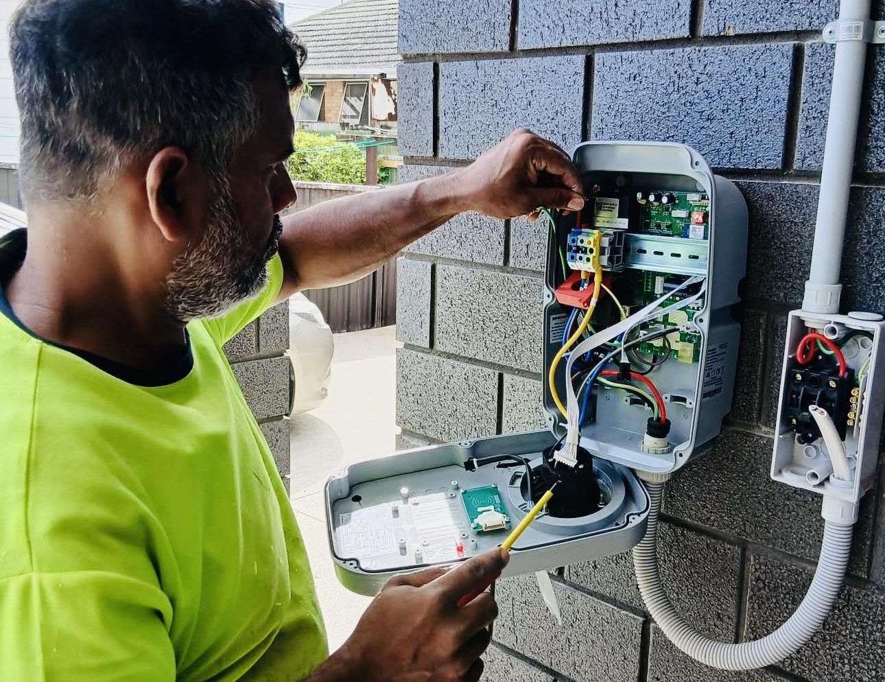 Electrical installation and repair services